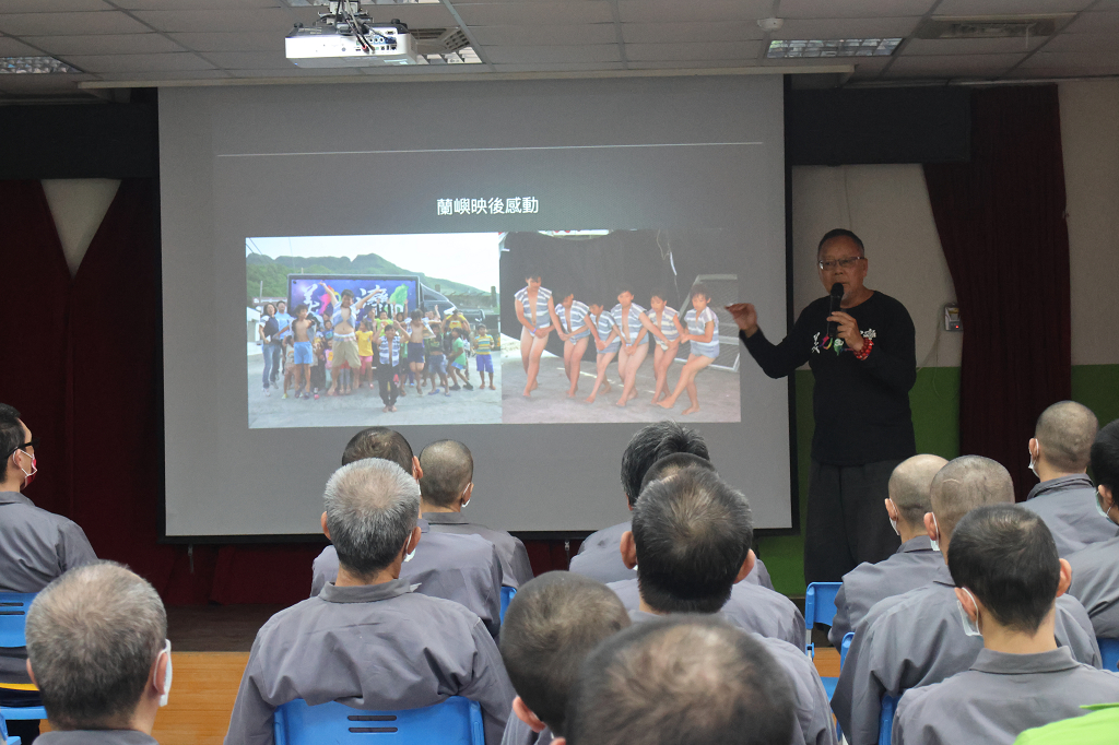 1141222生命教育-台灣3D電影導演曲全立講座照片2