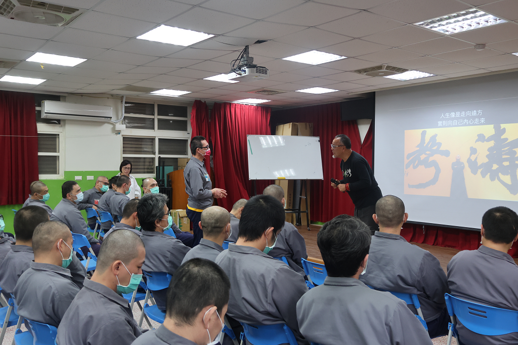 1141222生命教育-台灣3D電影導演曲全立講座照片4