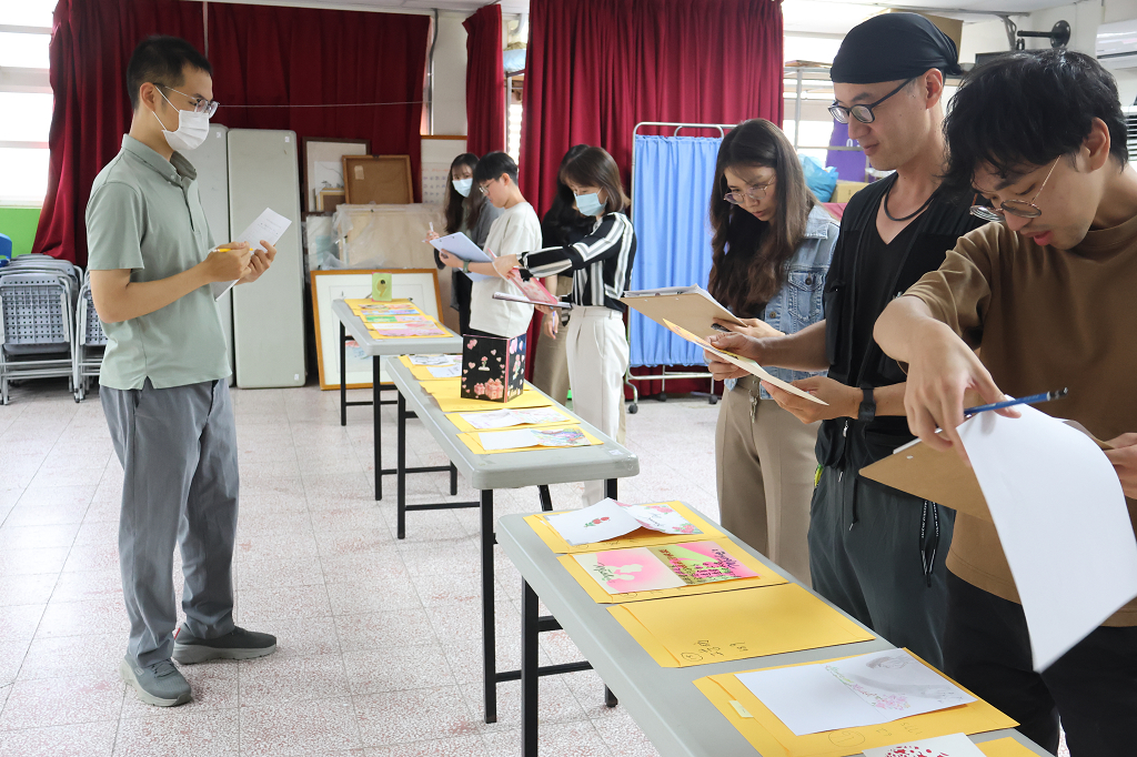 Picture 1 of mother's day card design competition in April,2026