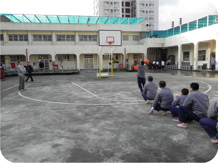 The inmates's recreational activity in December,2012.